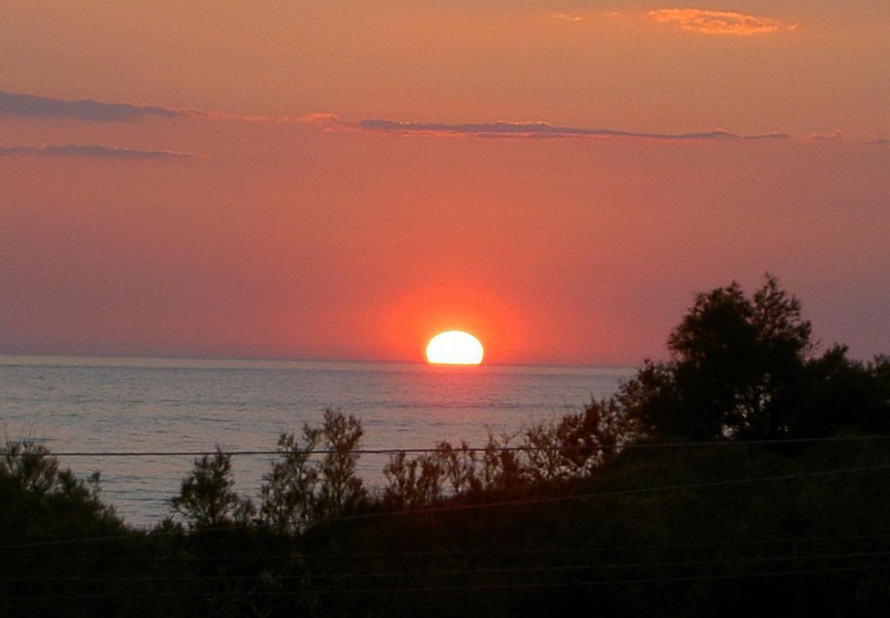 Il Varo A Mare Punta Braccetto Luaran gambar